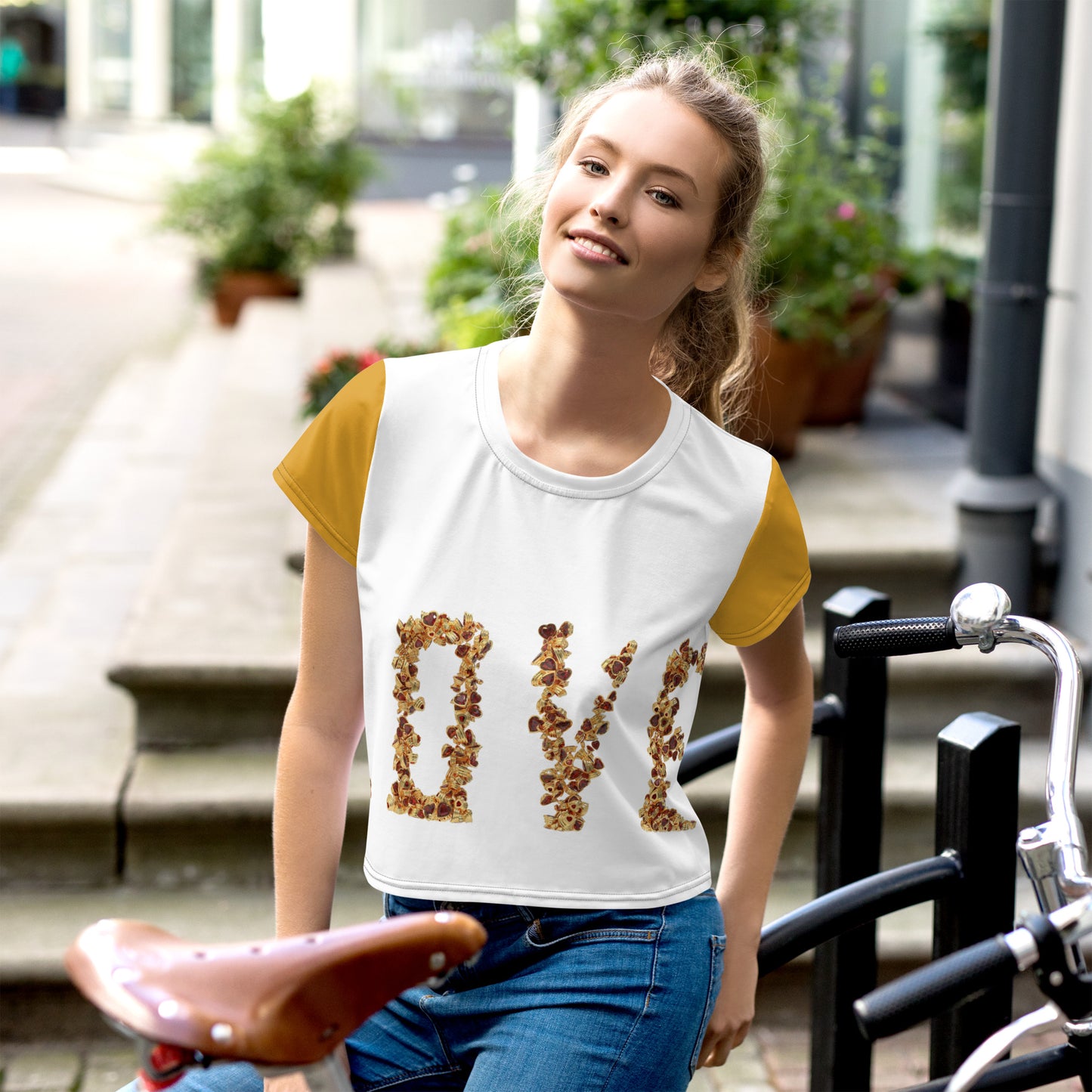 Crop Tee - LOVE